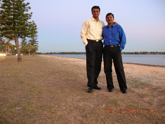 Me_Mohan_RiverSide.JPG